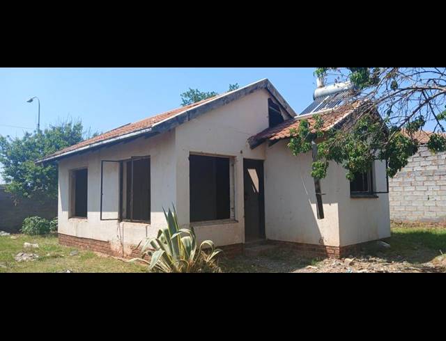 2 BEDROOM HOUSE FOR SALE IN ENNERDALE EXT 8